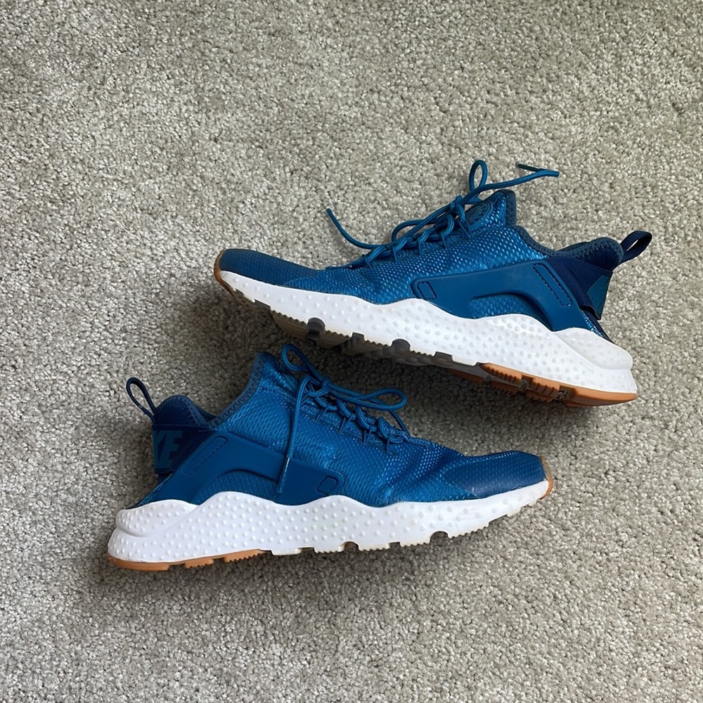 Nike Air Hurache Ultra